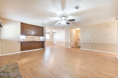 255 Jefferson Cir 10