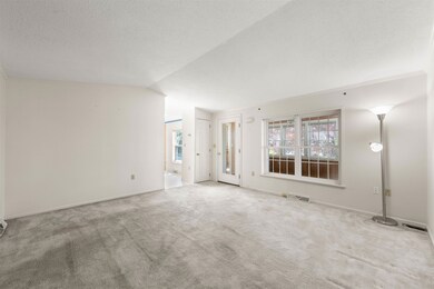 9 Blueberry Ln, Seabrook, NH 03874 - photo 4