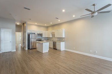 2170 Capital Cir SE unit Multiple, Tallahassee, FL 32301 - photo 2