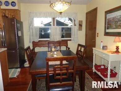 3422 N Elmwood Ave, Davenport, IA 52806 - photo 6