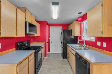 2024_08_26_1208_sw_28th_St_rdm-7