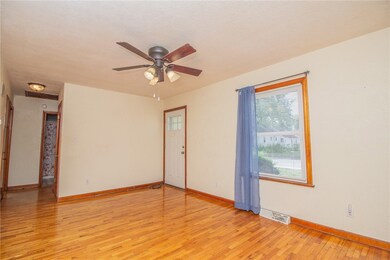 1404 S 6th St, Mattoon, IL 61938 - photo 3