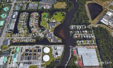 Located on a canal that is navigable to Naples bay