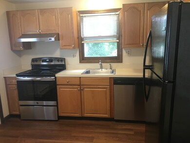 12 Laura Rd, Woburn, MA 01801 - photo 4