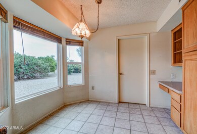 Fransiscan (27)Kit eating