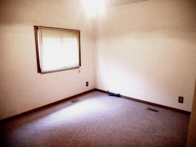 108 Hartman Knoll Ct, Nappanee, IN 46550 - photo 6