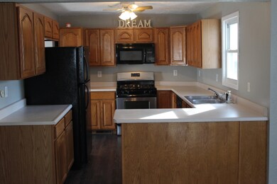 748 Oak St, Niles, MI 49120 - photo 6