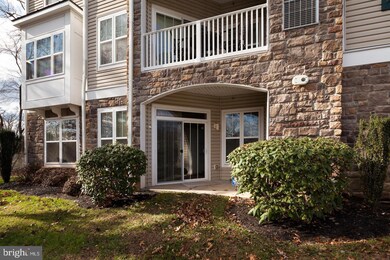 302 Wyndham Cir unit B, Owings Mills, MD 21117 - photo 3