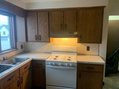 125 Chestnut St, Everett, MA 02149 - photo 6