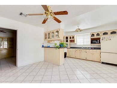 11721 Valle Viejo Dr, El Paso, TX 79927 - photo 4