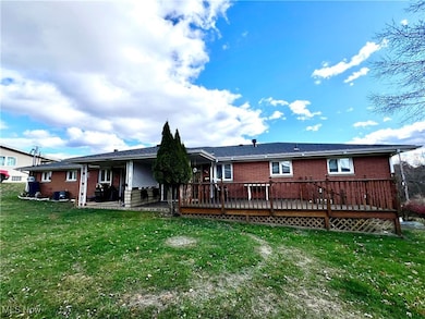 101 Pleasantview Dr, Weirton, WV 26062 - photo 3