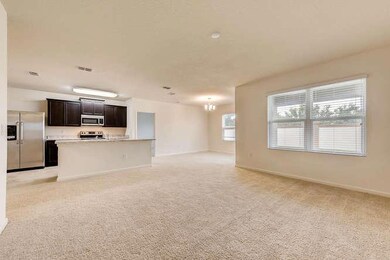 Aria C-small-002-8-Living Room-666x445-7