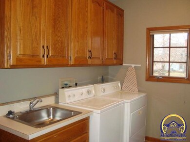 6118 SW 38th Terrace, Topeka, KS 66610 - photo 4