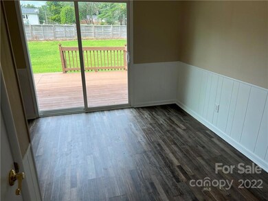 239 Harriet Ln, Statesville, NC 28625 - photo 6