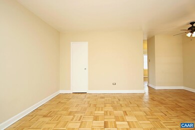 32 University Cir unit 301, Charlottesville, VA 22903 - photo 3