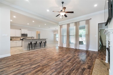 GRANITE BAR SEPARATING ROOMS