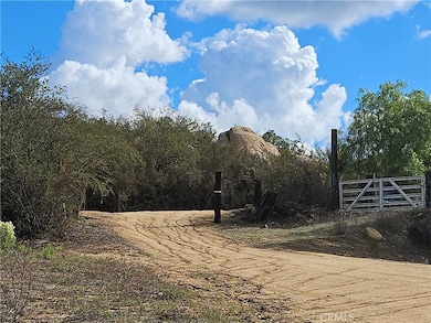 0 Day Ln, Temecula, CA 92590 - photo 2