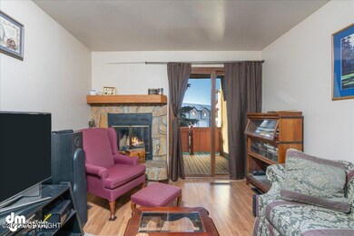 07-Living Room_MAX2843