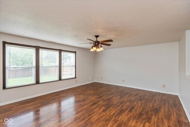 2372 Cedarmill Dr, Franklin, IN 46131 - photo 6