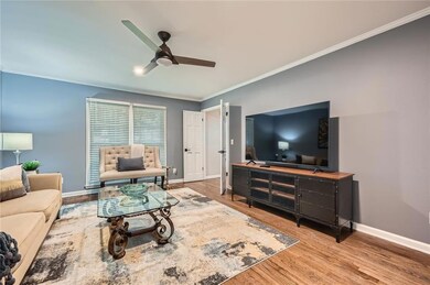 Nice, neutral colors throughout