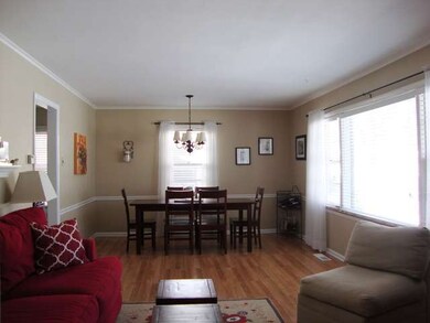 118 N Pierce Ave, Wheaton, IL 60187 - photo 6