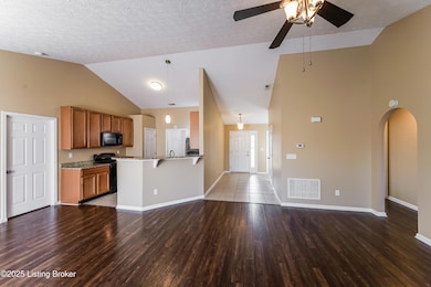 7813 Bridlewood Place, Louisville, KY 40228 - photo 5