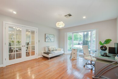 12434 Woodthorpe Ln, Houston, TX 77024 - photo 4