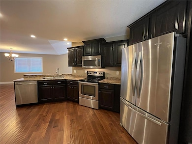 313 Sunny Valley Ln, Poplar Bluff, MO 63901 - photo 4