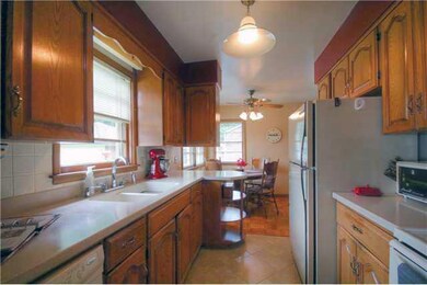 4023 39th Place, Des Moines, IA 50310 - photo 2