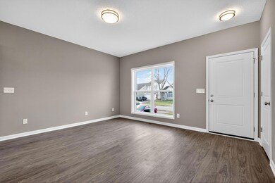 2744 Barrows Rd, Columbus, OH 43232 - photo 5