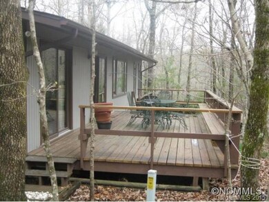 Open Deck on Side of House