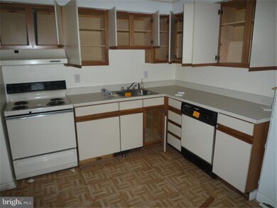 1 Avon Dr unit A, East Windsor, NJ 08520 - photo 4