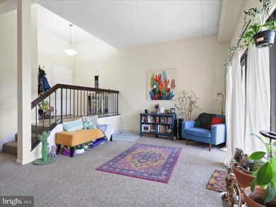 108 Roberts Ln unit 101, Alexandria, VA 22314 - photo 6