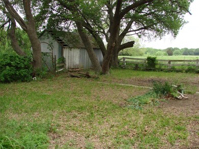 1700 Moss St, Gainesville, TX 76240 - photo 7