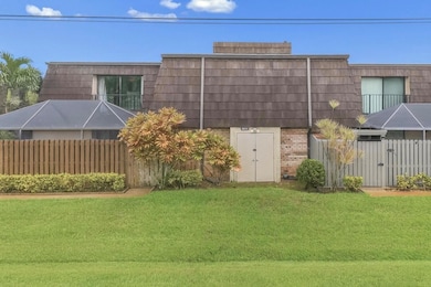 465 E Waverly Place unit 8B, Vero Beach, FL 32960 - photo 2