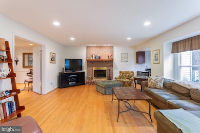 704 Signal Hill Rd, Dresher, PA 19025 - photo 7