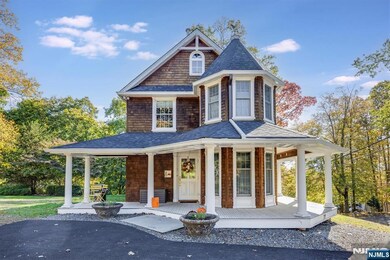 20 Mountain Ave, Park Ridge, NJ 07656 - photo 2