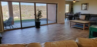 Sweeping views from the living rm