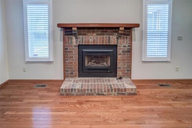 816 Rolling Meadows Dr, Maryville, IL 62062 - photo 6