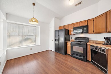 3106 Wood Fox Dr, Alvin, TX 77511 - photo 5