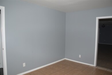 2032 W Little York Rd, Houston, TX 77091 - photo 5