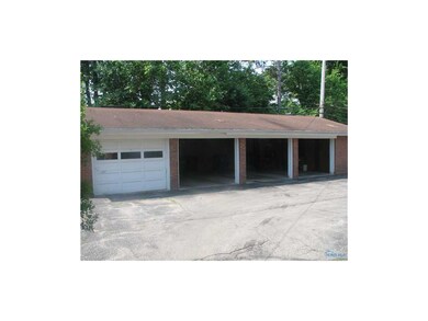 Parking Lot/Garage.