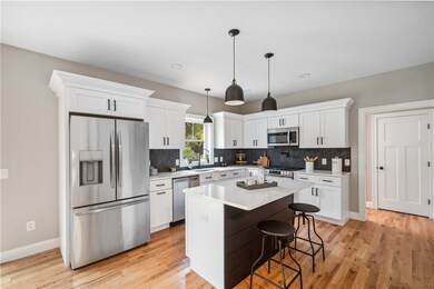 179 Canfield Ave, Warwick, RI 02889 - photo 2