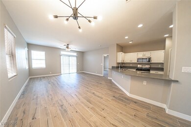 7245 Lost Shadow Ct, Las Vegas, NV 89131 - photo 5