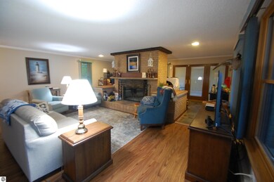 2950 W Lakeside Dr, West Branch, MI 48661 - photo 4