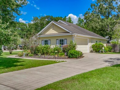 147 Savannah Forest Cir, Crawfordville, FL 32327 - photo 2