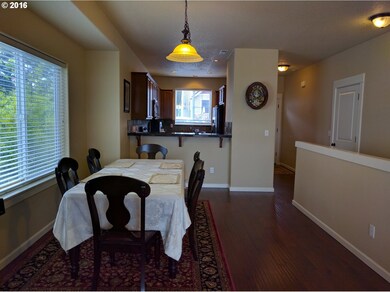 1235 SW 10th Way, Troutdale, OR 97060 - photo 6