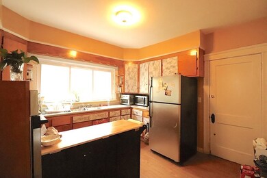 26 Grand St, Worcester, MA 01610 - photo 4