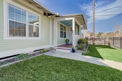 1311 Tabor St, Houston, TX 77009 - photo 4