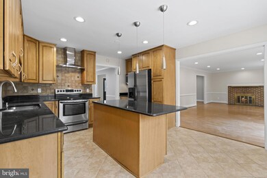 8800 Seven Locks Rd, Bethesda, MD 20817 - photo 7